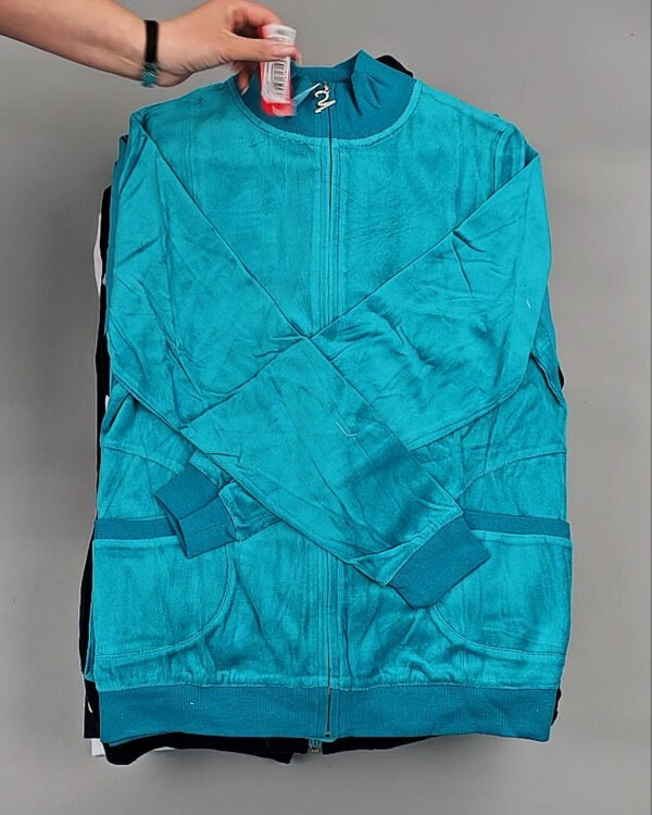 Фотография  564 - Спортивные костюмы  AD83#10 шт, ЛОТ №8639 оптом в Махачкале и Дагестане