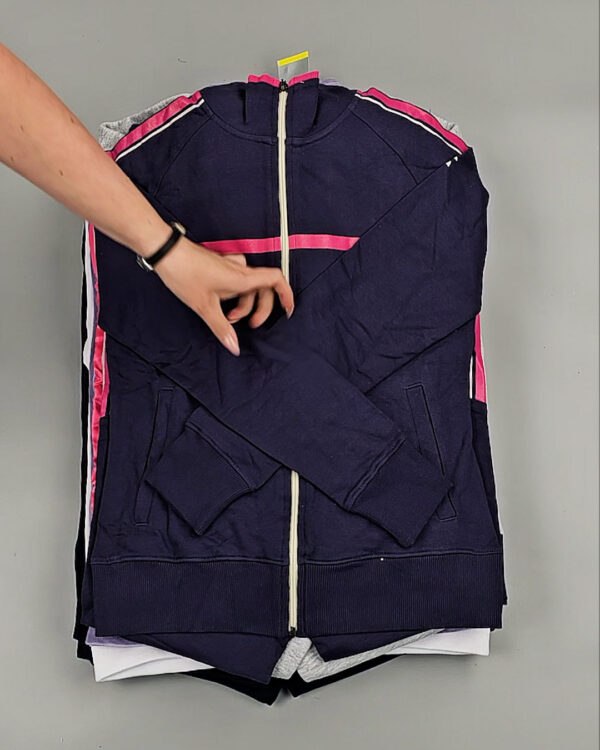 Фотография  537 - Спортивные костюмы  AD83#10 шт, ЛОТ №8638 оптом в Махачкале и Дагестане