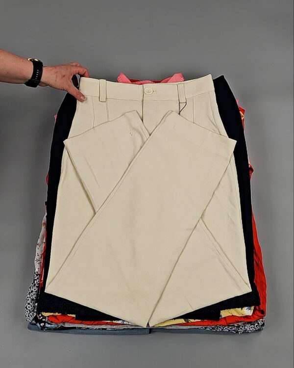 Фотография  607 - England Cream Summer#100 кг, ЛОТ № ВК0072 оптом в Махачкале и Дагестане