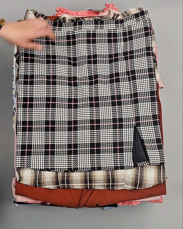 Фотография  425 - GEORGE+ARCADIA mix S AD16#10 кг, ЛОТ №8882 оптом в Махачкале и Дагестане