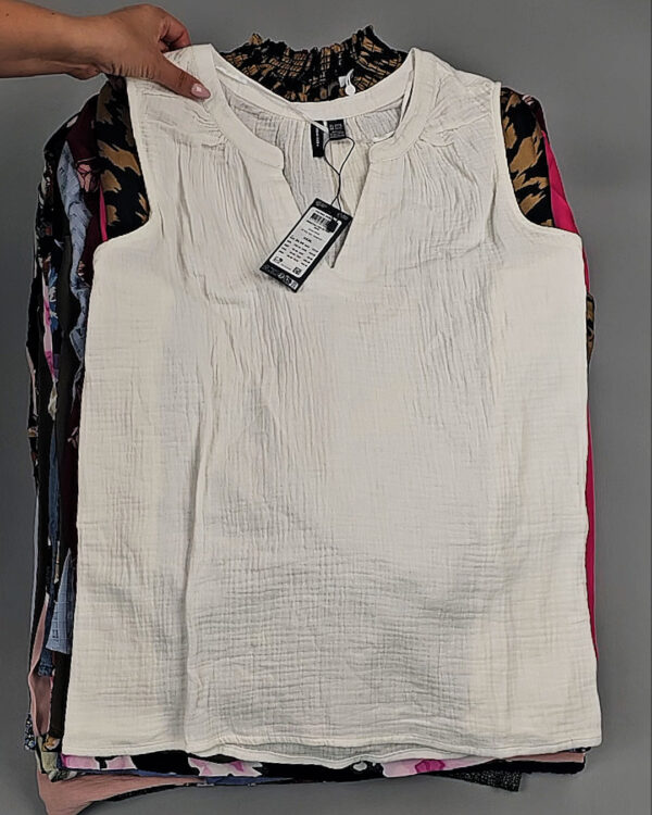 Фотография  464 - Блузки+Джемпера Bestseller Summer 045 B#8,5 кг, ЛОТ №9040 оптом в Махачкале и Дагестане