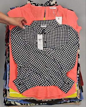 Фотография  588 - Блузки+Джемпера Bestseller Summer 045 B#8,5 кг, ЛОТ №9041 оптом в Махачкале и Дагестане