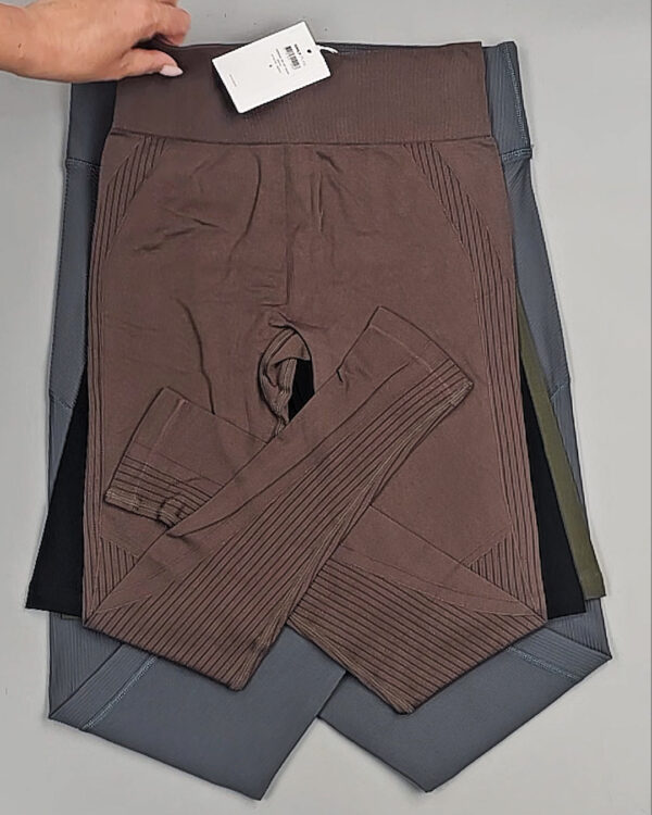 Фотография  747 - Спорт Bestseller 045 B#4 кг, ЛОТ №9038 оптом в Махачкале и Дагестане