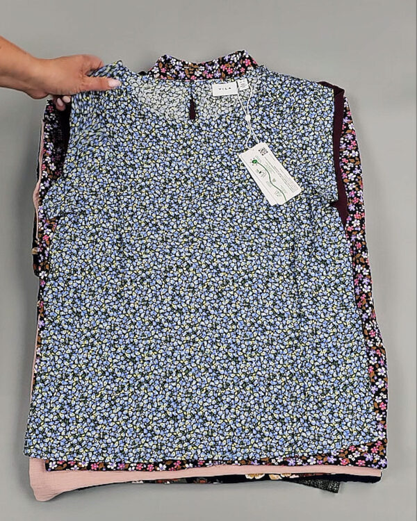 Фотография  904 - Блузки+Джемпера Bestseller Summer 045 B#8,5 кг, ЛОТ №9040 оптом в Махачкале и Дагестане