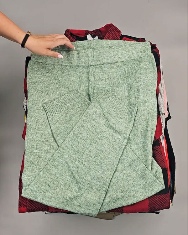 Фотография  704 - LIDL Winter mix 124#15 кг, ЛОТ №9144 оптом в Махачкале и Дагестане