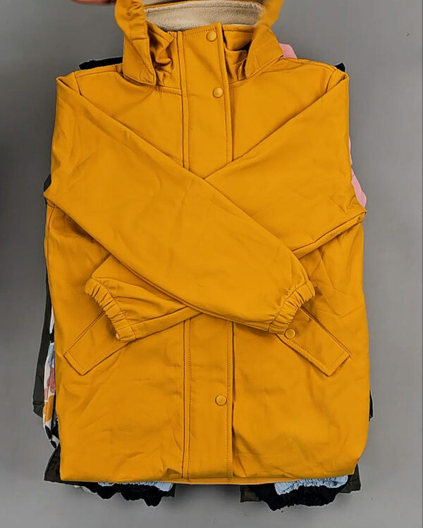 Фотография  991 - Верхняя одежда TCM kids 074#7 кг оптом в Махачкале и Дагестане