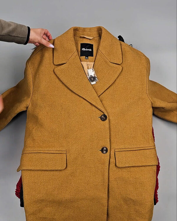 Фотография  953 - Верхняя одежда женская CAN 104#15 кг, ЛОТ СТ-9352 оптом в Махачкале и Дагестане