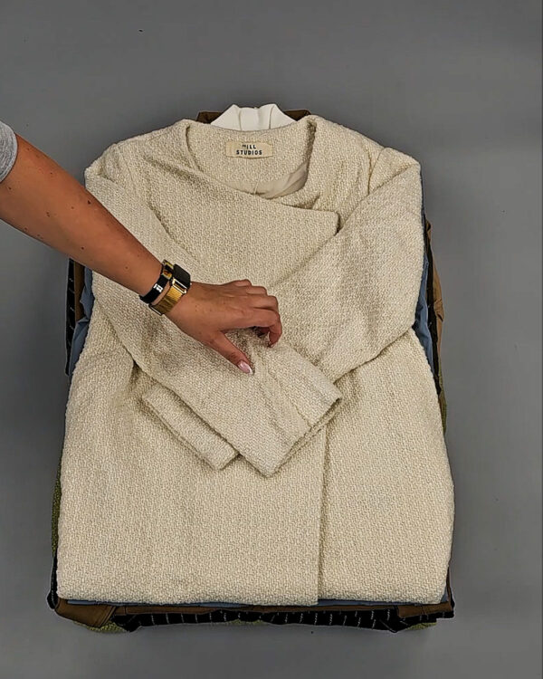 Фотография  870 - Верхняя одежда Корея 085#15 кг оптом в Махачкале и Дагестане