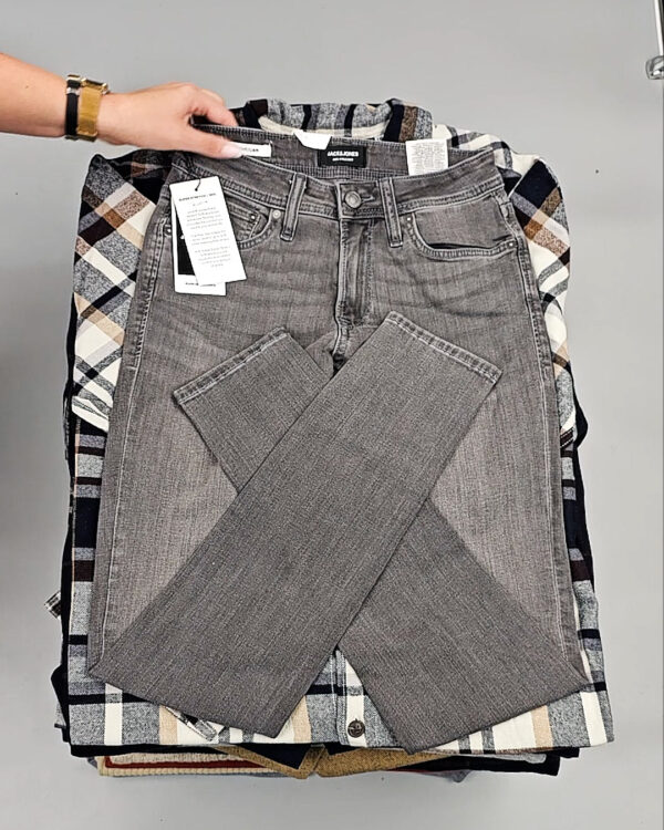 Фотография  107 - Мужской зимний микс JACK JONES, 20 кг, ЛОТ № СТ-9265 оптом в Махачкале и Дагестане