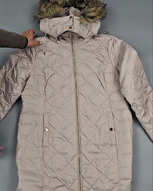 Фотография  678 - Верхняя одежда женская CAN 104#15 кг, ЛОТ СТ-9350 оптом в Махачкале и Дагестане