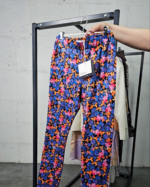 Фотография  617 - Karen by Simonsen mix 075#21 шт, ЛОТ №9095 оптом в Махачкале и Дагестане