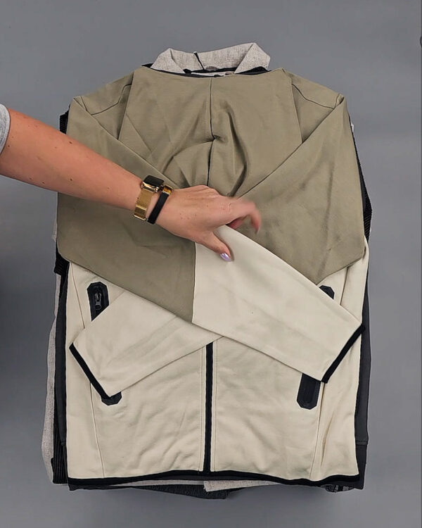 Фотография  870 - Мужской зимний микс JACK JONES, 20 кг, ЛОТ № СТ-9446 оптом в Махачкале и Дагестане