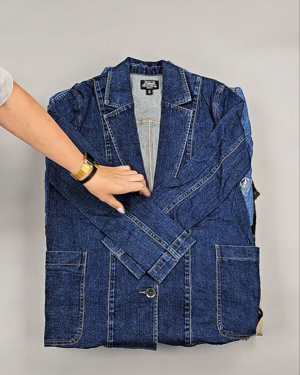 Фотография  855 - Ветровки женские CAN 104#12,7 кг, ЛОТ СТ-9405 оптом в Махачкале и Дагестане