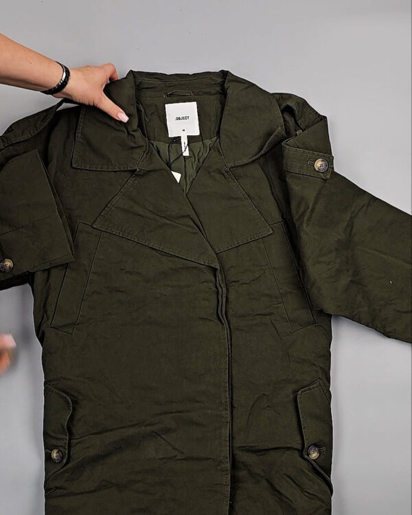 Фотография  825 - Ветровки Bestseller+DK 035#10 кг, ЛОТ СТ-9396 оптом в Махачкале и Дагестане