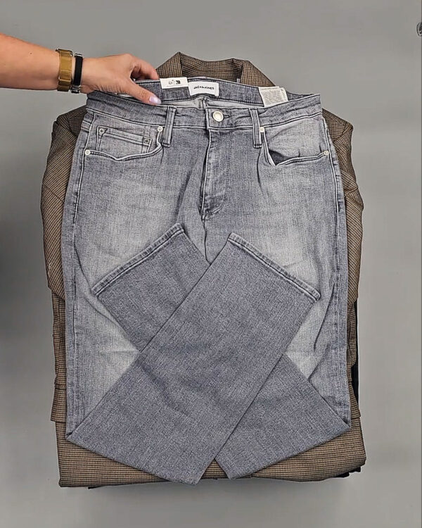 Фотография  997 - Мужской зимний микс JACK JONES, 20 кг, ЛОТ № СТ-9443 оптом в Махачкале и Дагестане