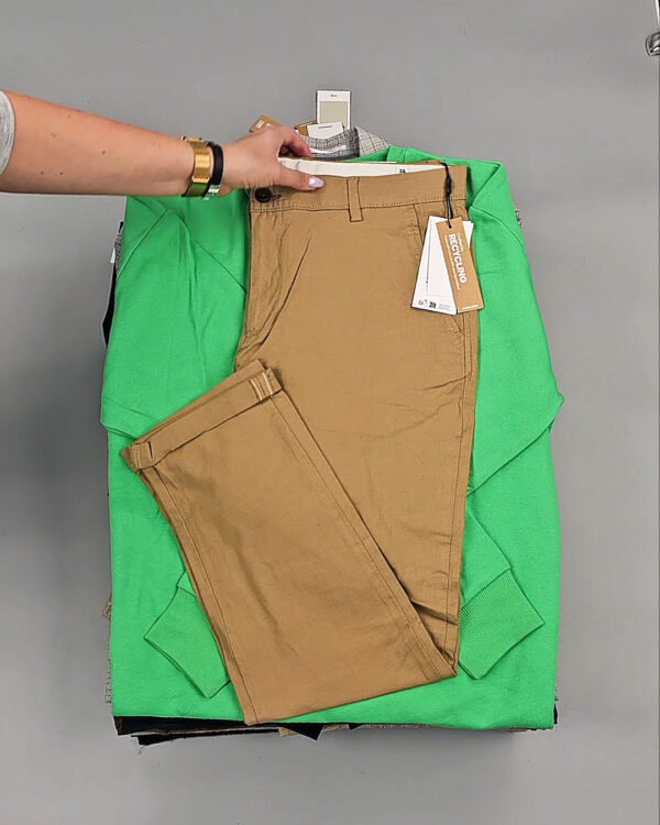 Фотография  147 - Мужской зимний микс JACK JONES, 20 кг, ЛОТ № СТ-9445 оптом в Махачкале и Дагестане