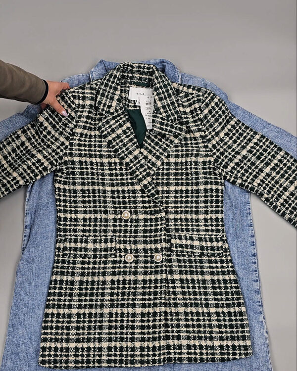 Фотография  872 - ДАНИЯ (СЫРЬЕ) 095#50 кг оптом в Махачкале и Дагестане