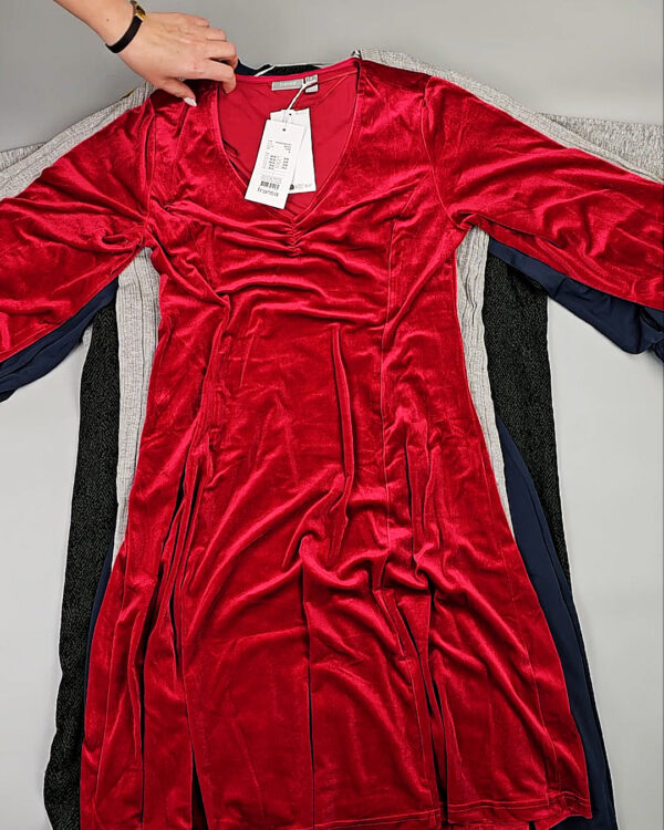 Фотография  479 - Платья Bestseller+DK Winter 035#7 кг, ЛОТ СТ-9999 оптом в Махачкале и Дагестане