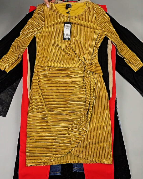 Фотография  905 - DK+Bestseller 085#16 кг, ЛОТ СТ-9952 оптом в Махачкале и Дагестане