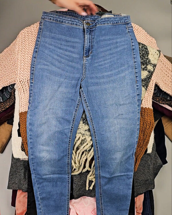 Фотография  302 - Женский микс зима (Winter mix)#20 кг, ЛОТ СХ-0208 оптом в Махачкале и Дагестане