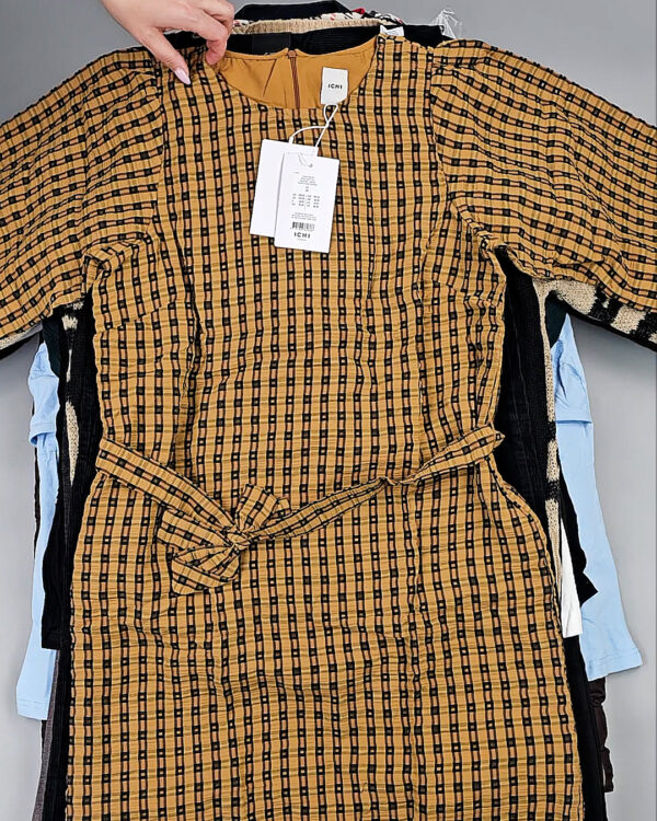 Фотография  594 - DK, Bestseller + Winter mix#15 кг, ЛОТ СТ-9957 оптом в Махачкале и Дагестане