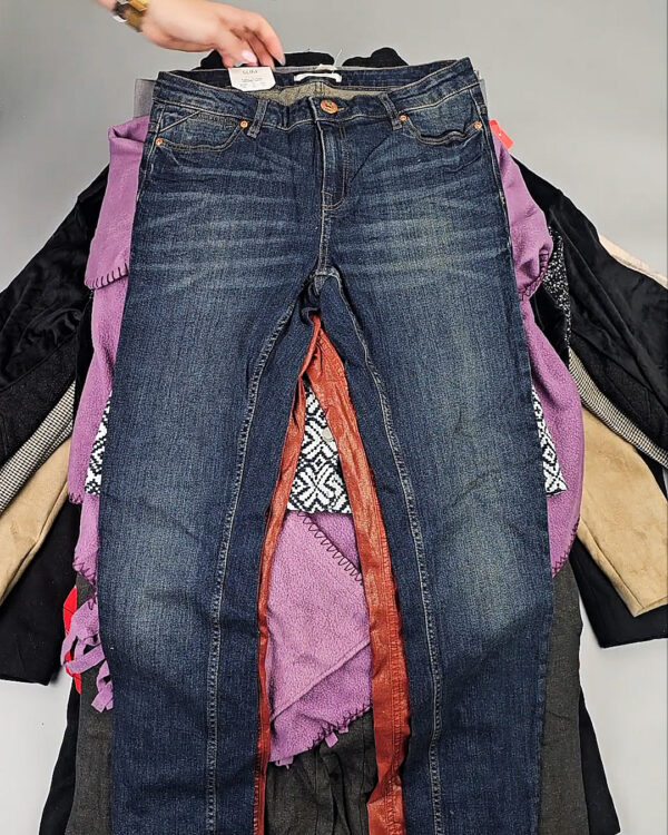 Фотография  523 - Женский микс зима (Winter mix)#20 кг, ЛОТ СХ-0206 оптом в Махачкале и Дагестане