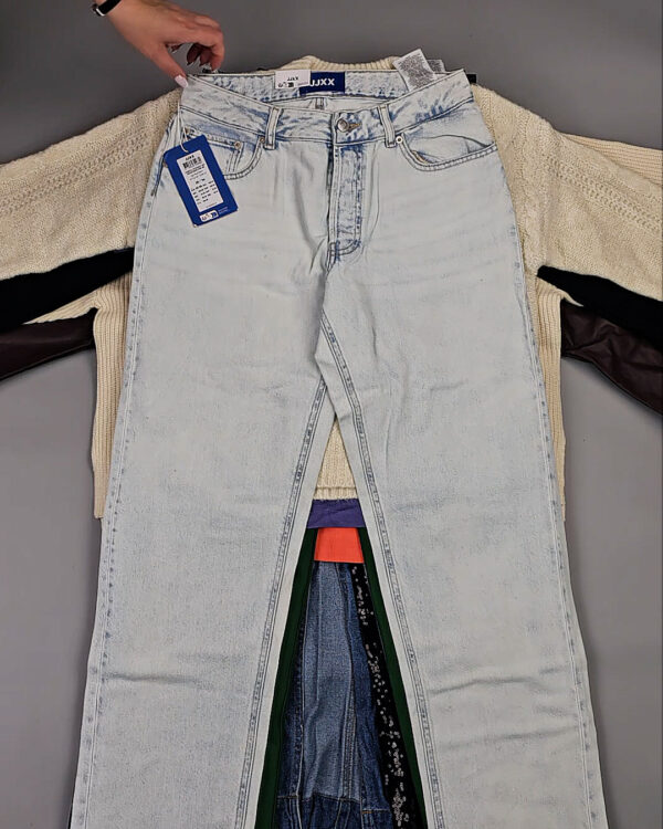 Фотография  449 - JACK JONES Women Winter mix 075 #15 кг, ЛОТ СТ-9962 оптом в Махачкале и Дагестане