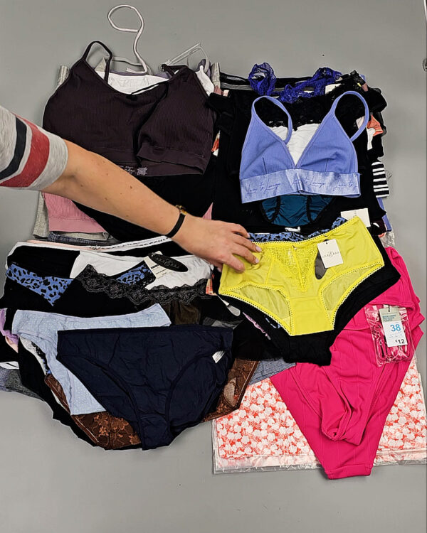 Фотография  100 - Нижнее белье (LINGERIE)#10 кг, ЛОТ СТ-9890 оптом в Махачкале и Дагестане