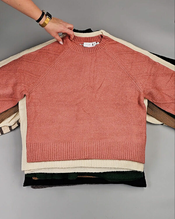 Фотография  406 - Джемпера VILA W 104#7 кг, ЛОТ СТ-10029 оптом в Махачкале и Дагестане